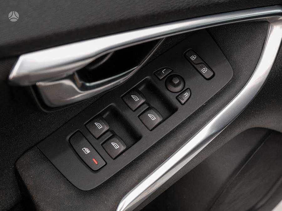 Volvo V40, 2.0 l., Хэтчбек