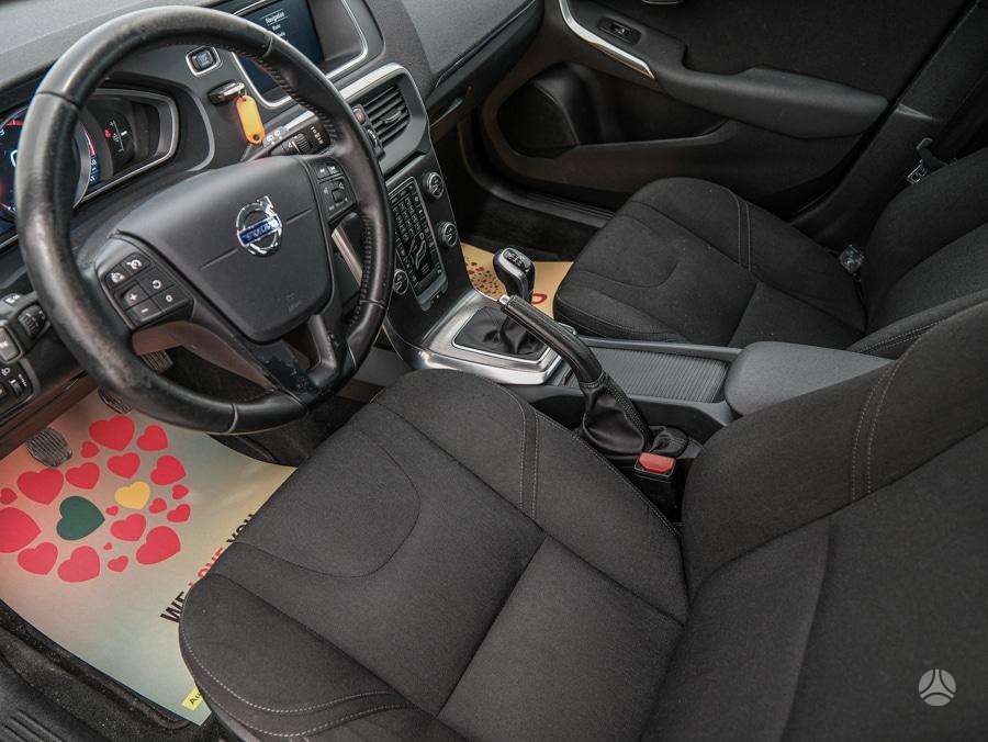 Volvo V40, 2.0 l., Хэтчбек