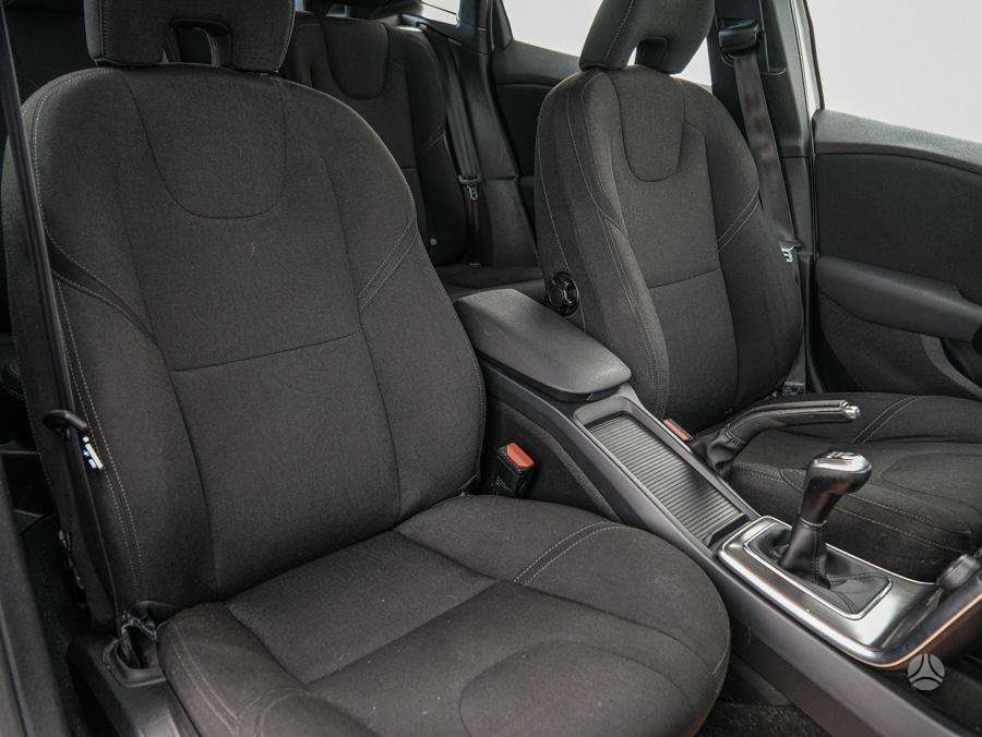 Volvo V40, 2.0 l., Хэтчбек