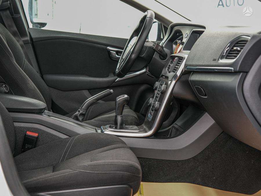 Volvo V40, 2.0 l., Хэтчбек