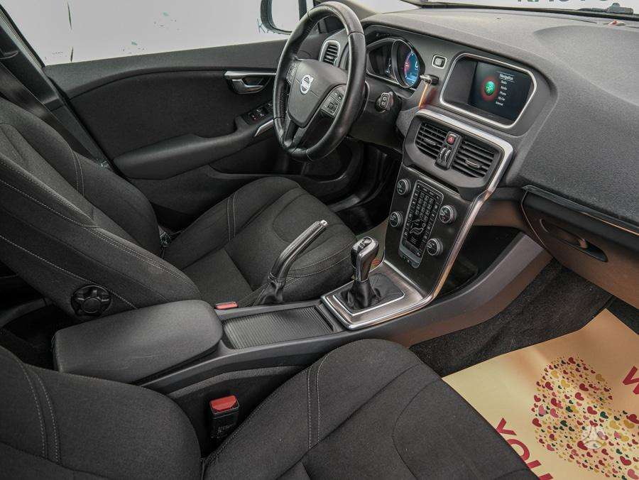 Volvo V40, 2.0 l., Хэтчбек