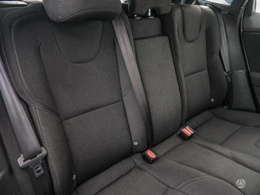 Volvo V40, 2.0 l., Хэтчбек