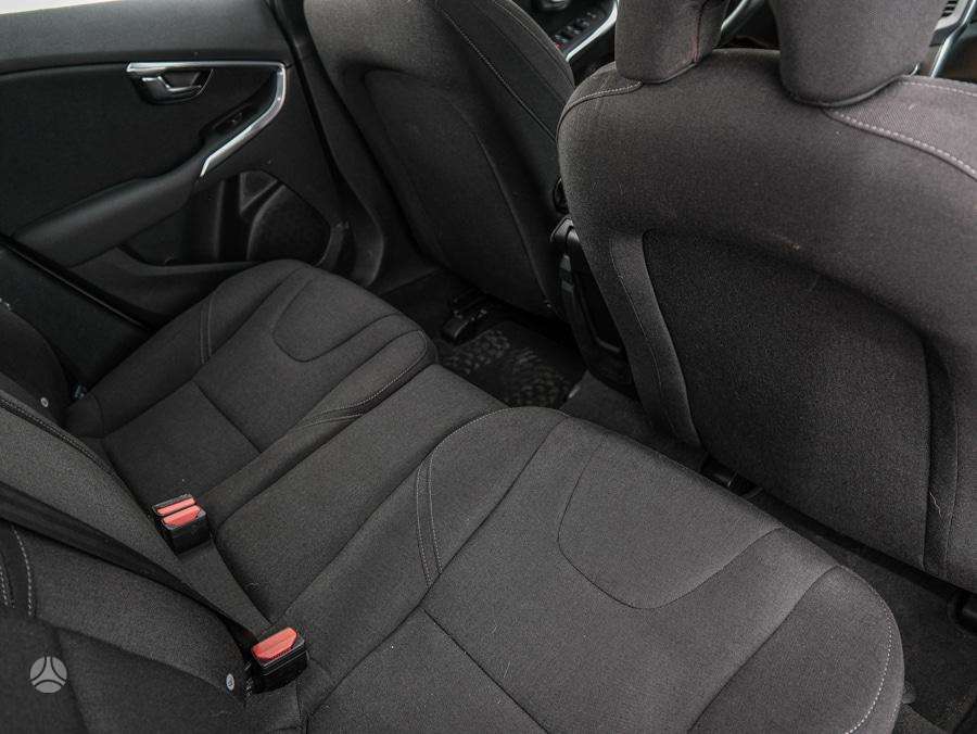 Volvo V40, 2.0 l., Хэтчбек