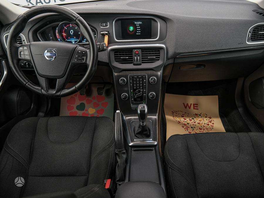 Volvo V40, 2.0 l., Хэтчбек