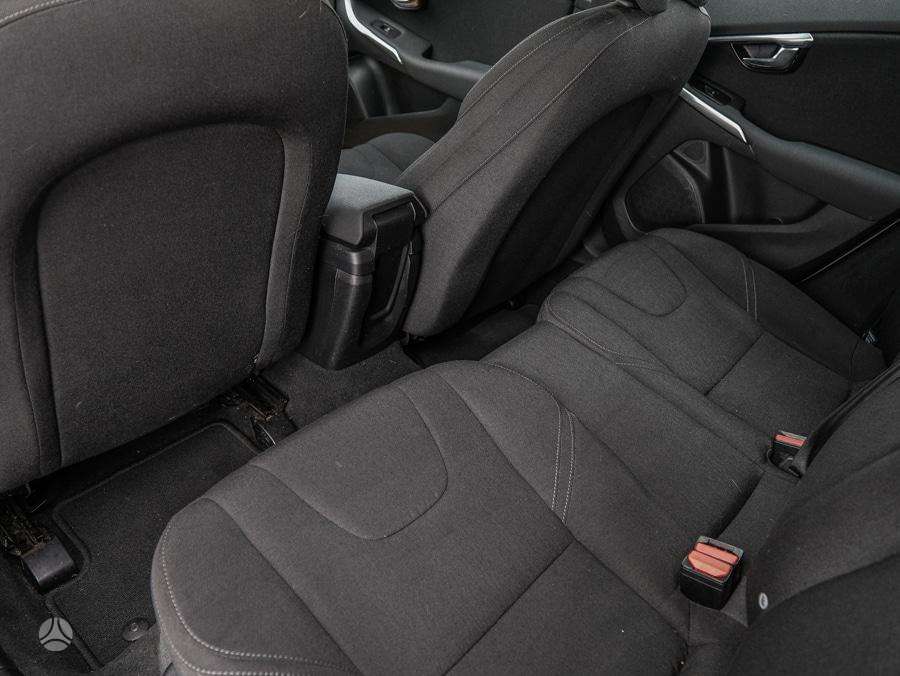 Volvo V40, 2.0 l., Хэтчбек