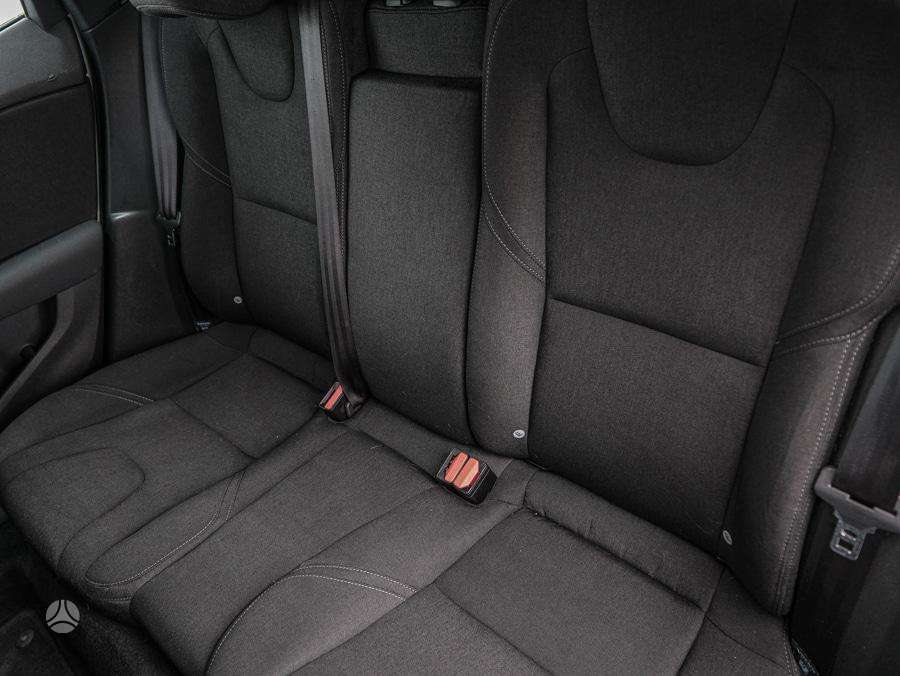 Volvo V40, 2.0 l., Хэтчбек