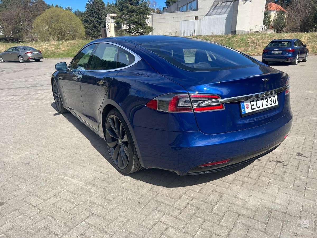 Tesla Model S, 75 kWh, hatchback