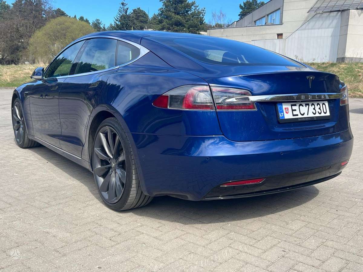 Tesla Model S, 75 kWh, hatchback