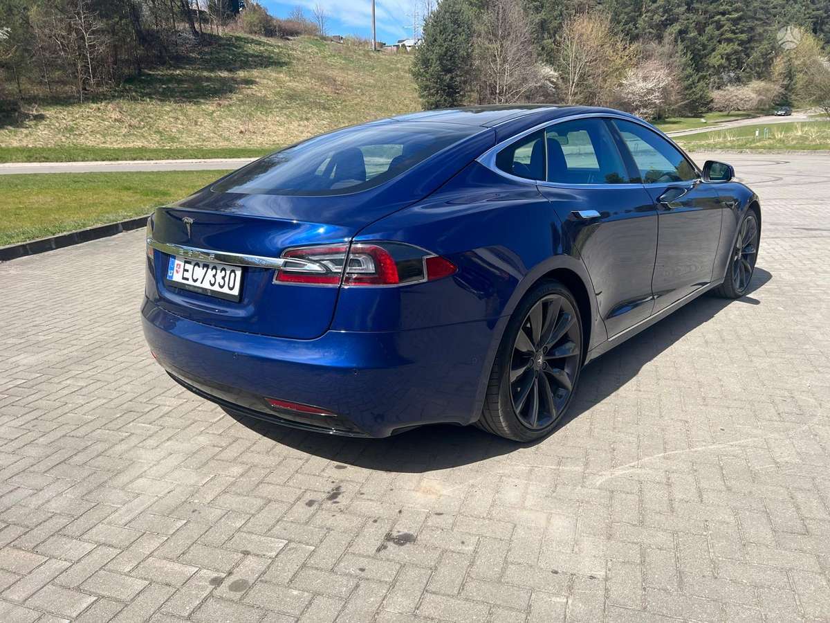 Tesla Model S, 75 kWh, hatchback