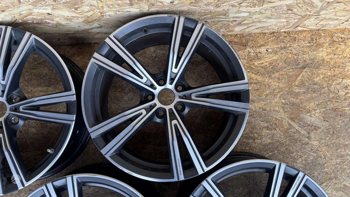 BMW 3 serija, 8089897, Cen30611