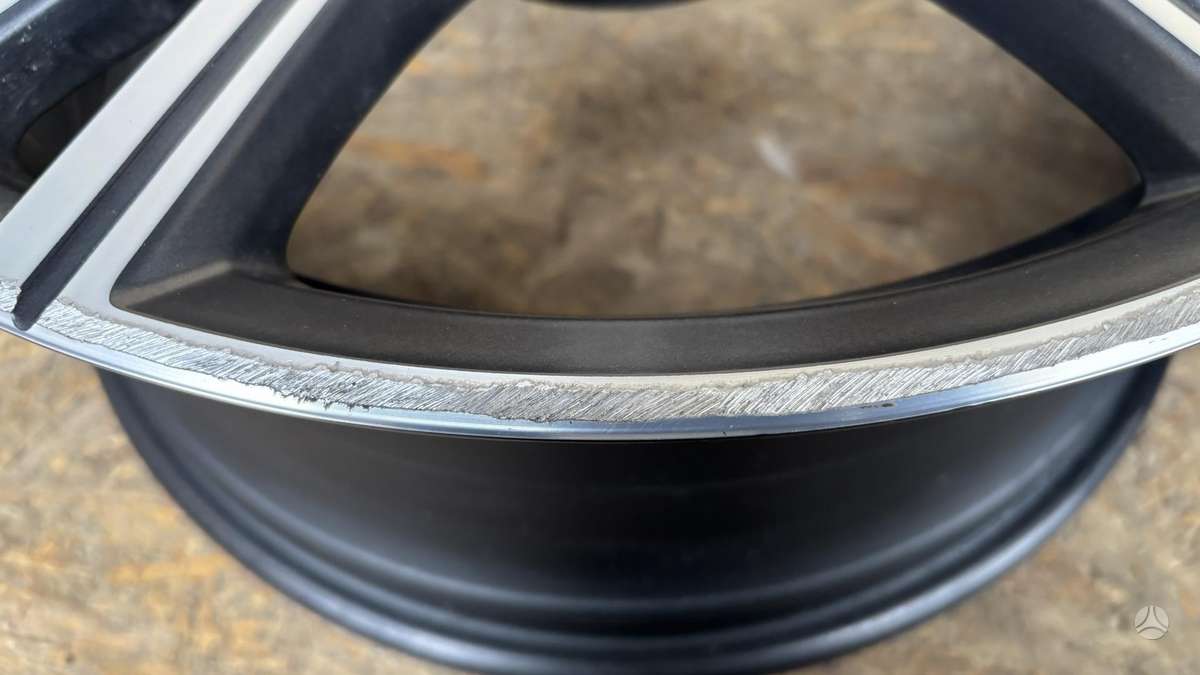 BMW 3 serija, 8089897, Cen30611