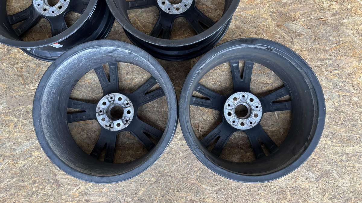 BMW 3 serija, 8089897, Cen30611