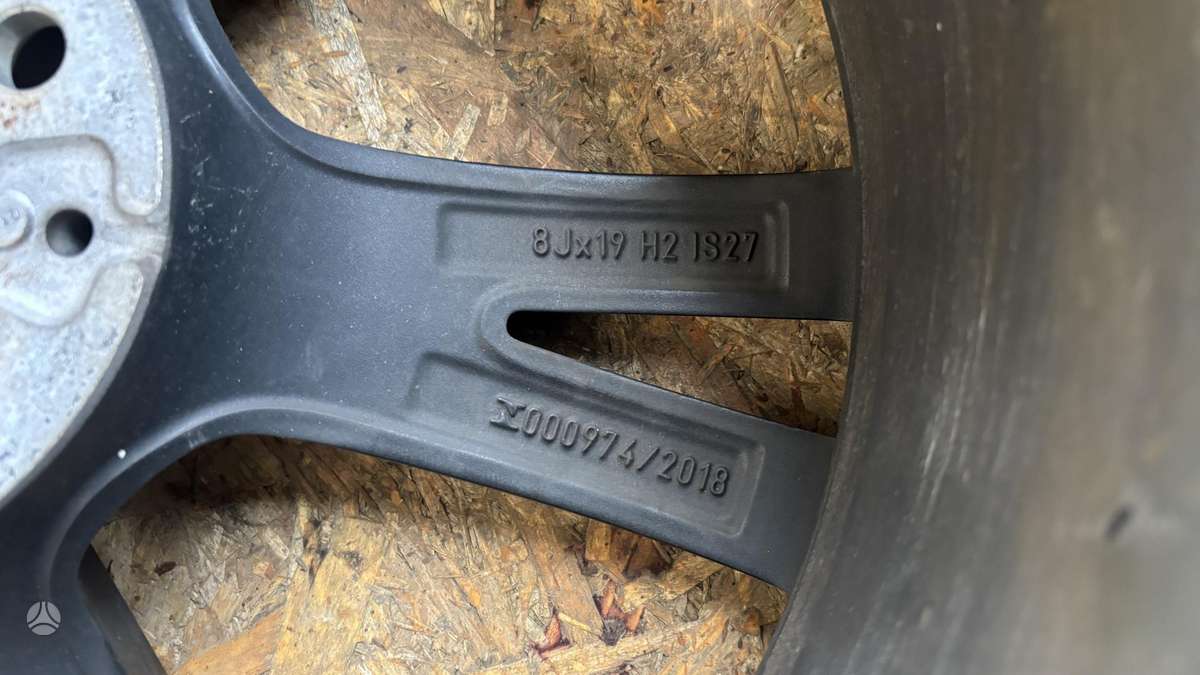 BMW 3 serija, 8089897, Cen30611