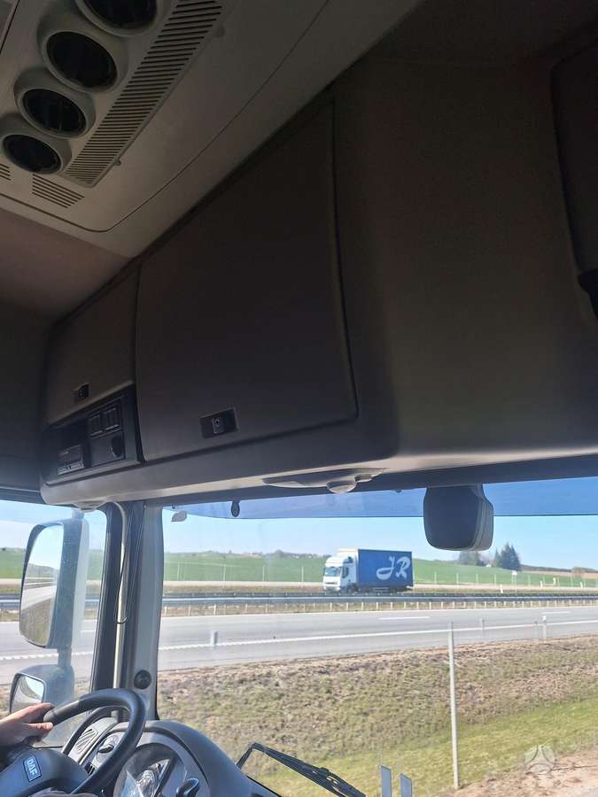 DAF XF 510, 2 спальных места