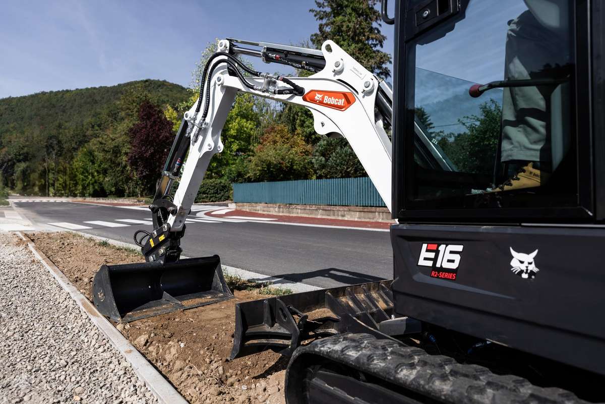 Bobcat E16, ekskavatori