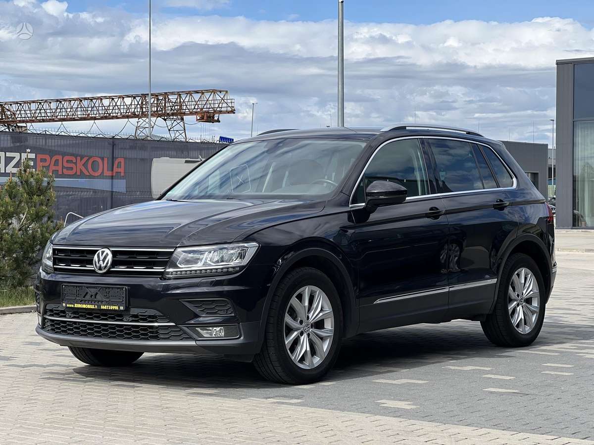 Volkswagen Tiguan - 2
