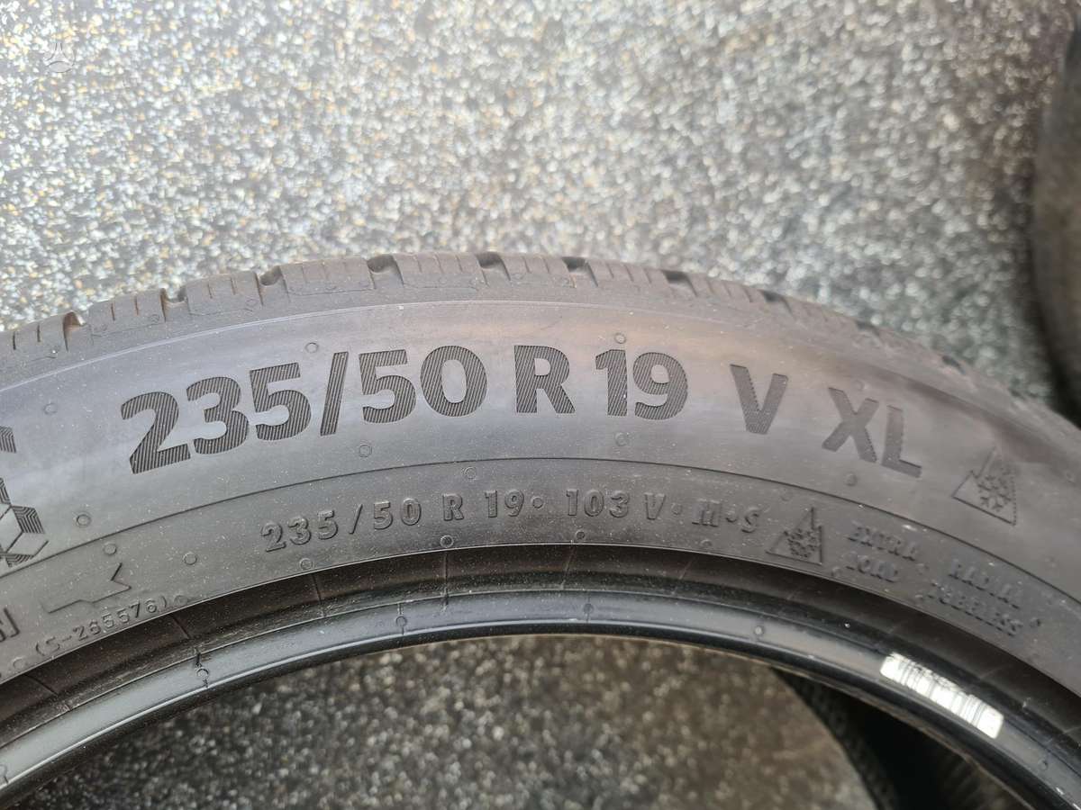 Continental, žieminės 235/50 R19