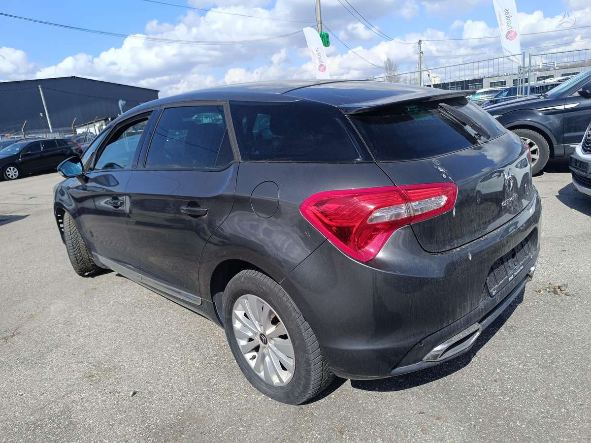 Citroen DS5, 1.6 l., Хэтчбек