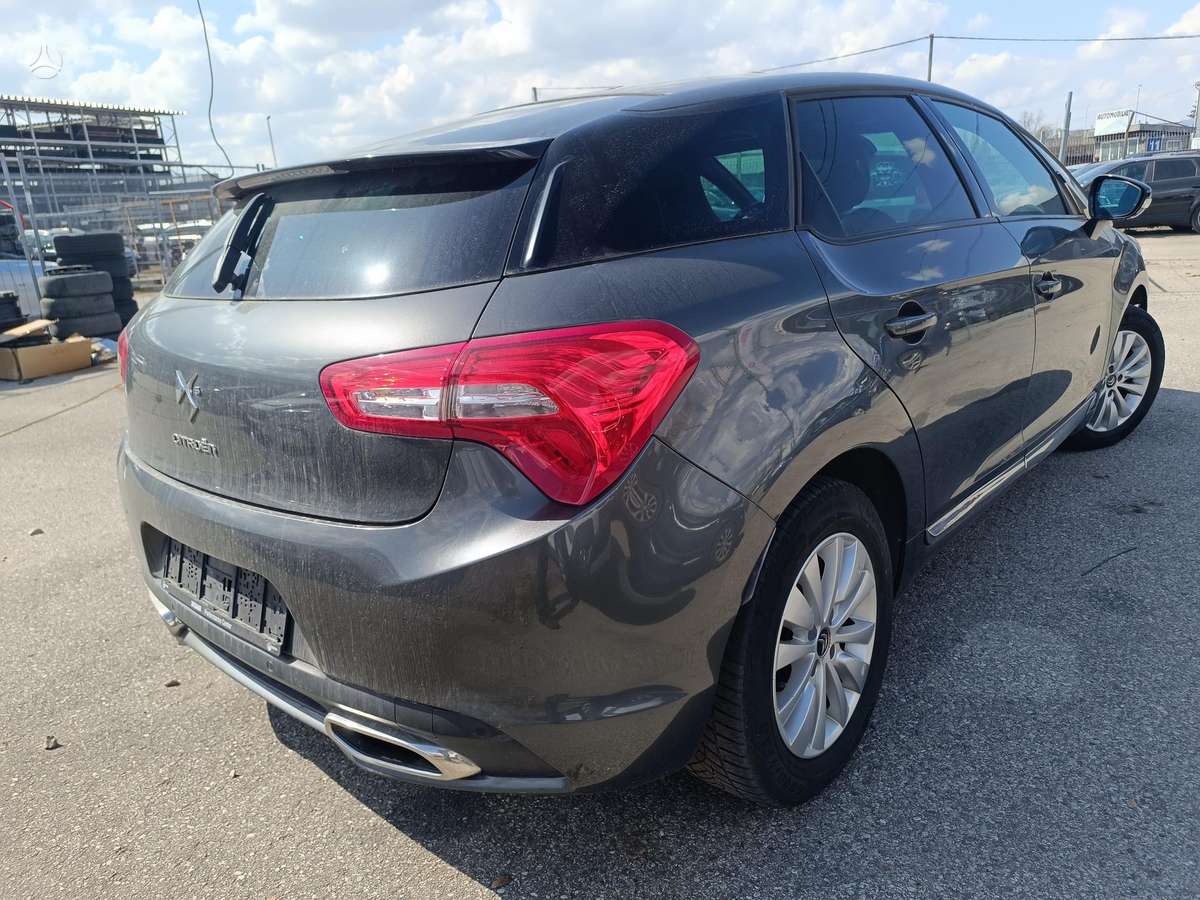 Citroen DS5, 1.6 l., Хэтчбек