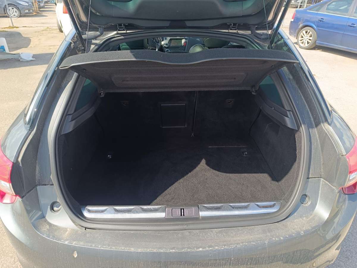 Citroen DS5, 1.6 l., Хэтчбек