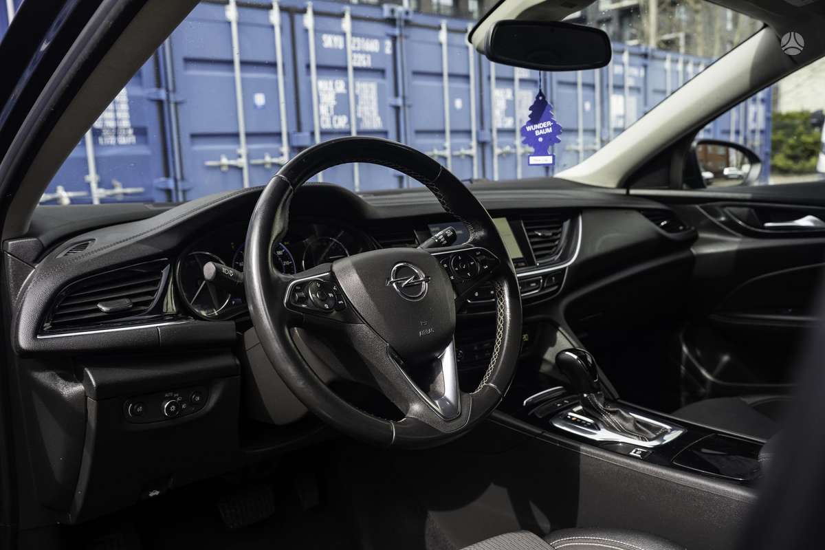 Opel Insignia, 1.6 l., Универсал