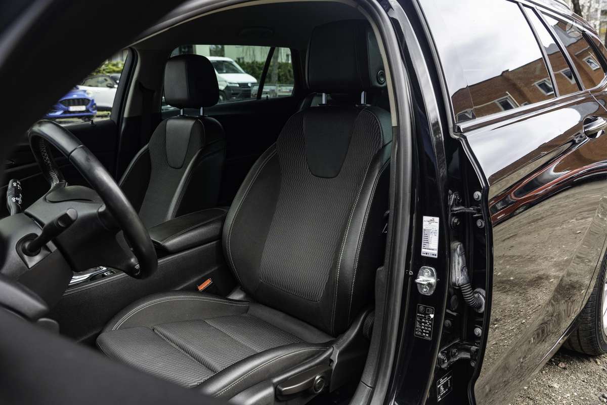 Opel Insignia, 1.6 l., Универсал