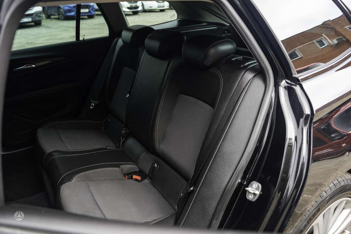 Opel Insignia, 1.6 l., Универсал