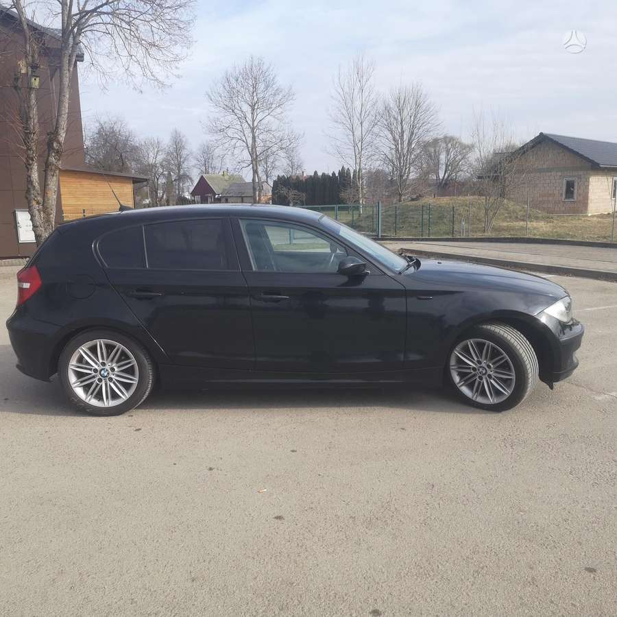 BMW 118, 2.0 l., hatchback