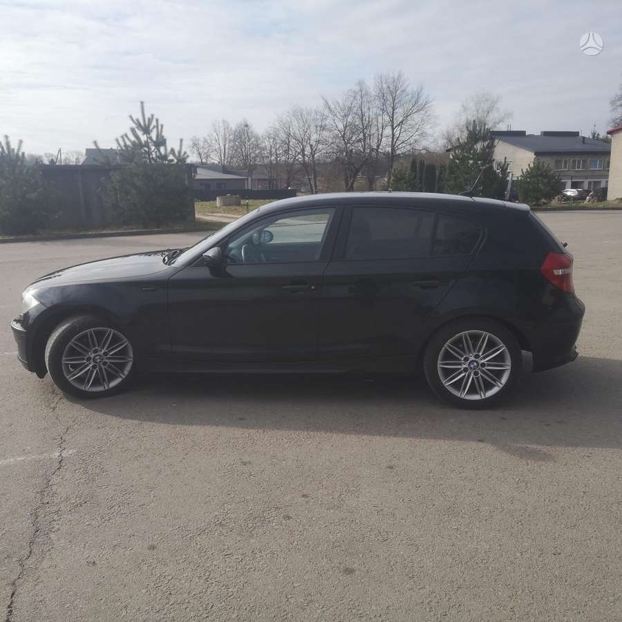 BMW 118, 2.0 l., hatchback