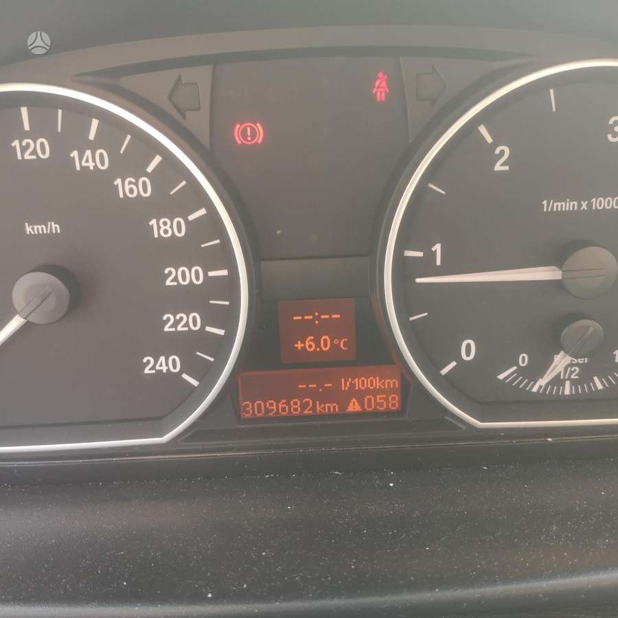 BMW 118, 2.0 l., hatchback