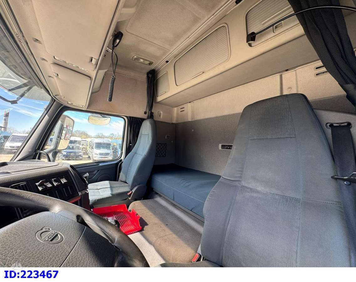 Volvo FM 420 6x2 Hydraulic Manual, single sleeper