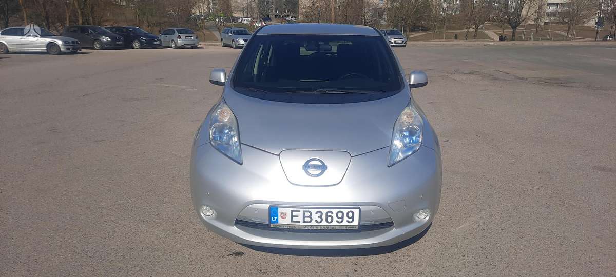 Nissan Leaf, 24 кВт·ч, Хэтчбек