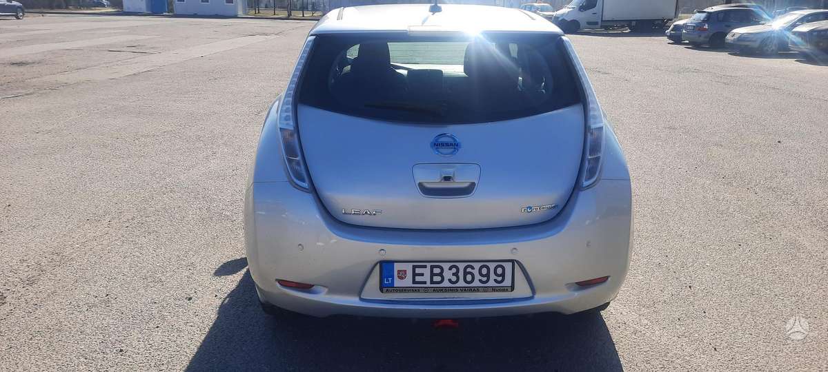 Nissan Leaf, 24 кВт·ч, Хэтчбек