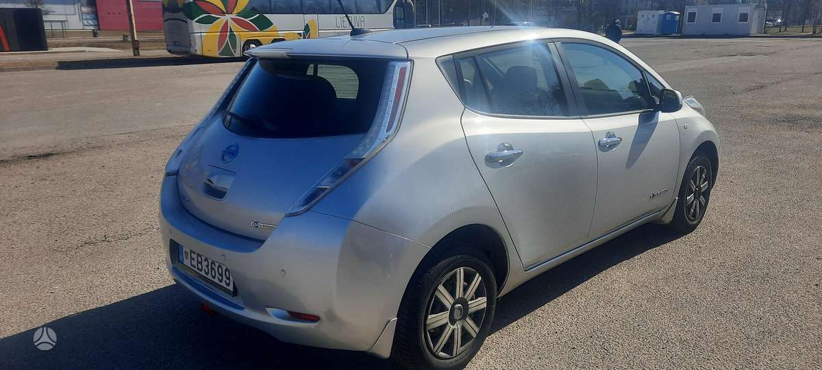 Nissan Leaf, 24 kWh, hatchback