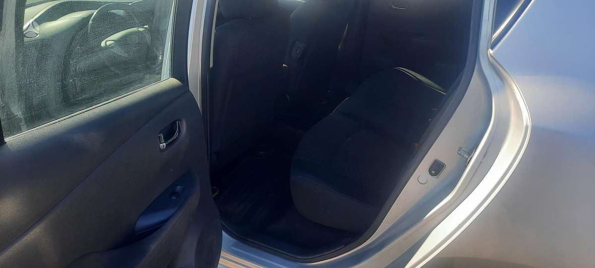 Nissan Leaf, 24 кВт·ч, Хэтчбек