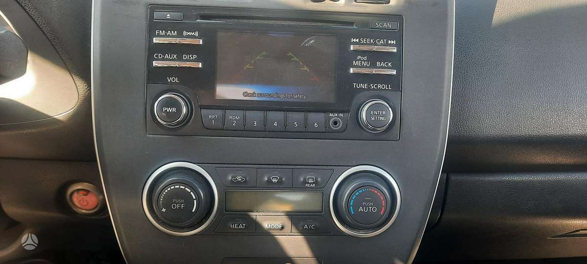 Nissan Leaf, 24 кВт·ч, Хэтчбек