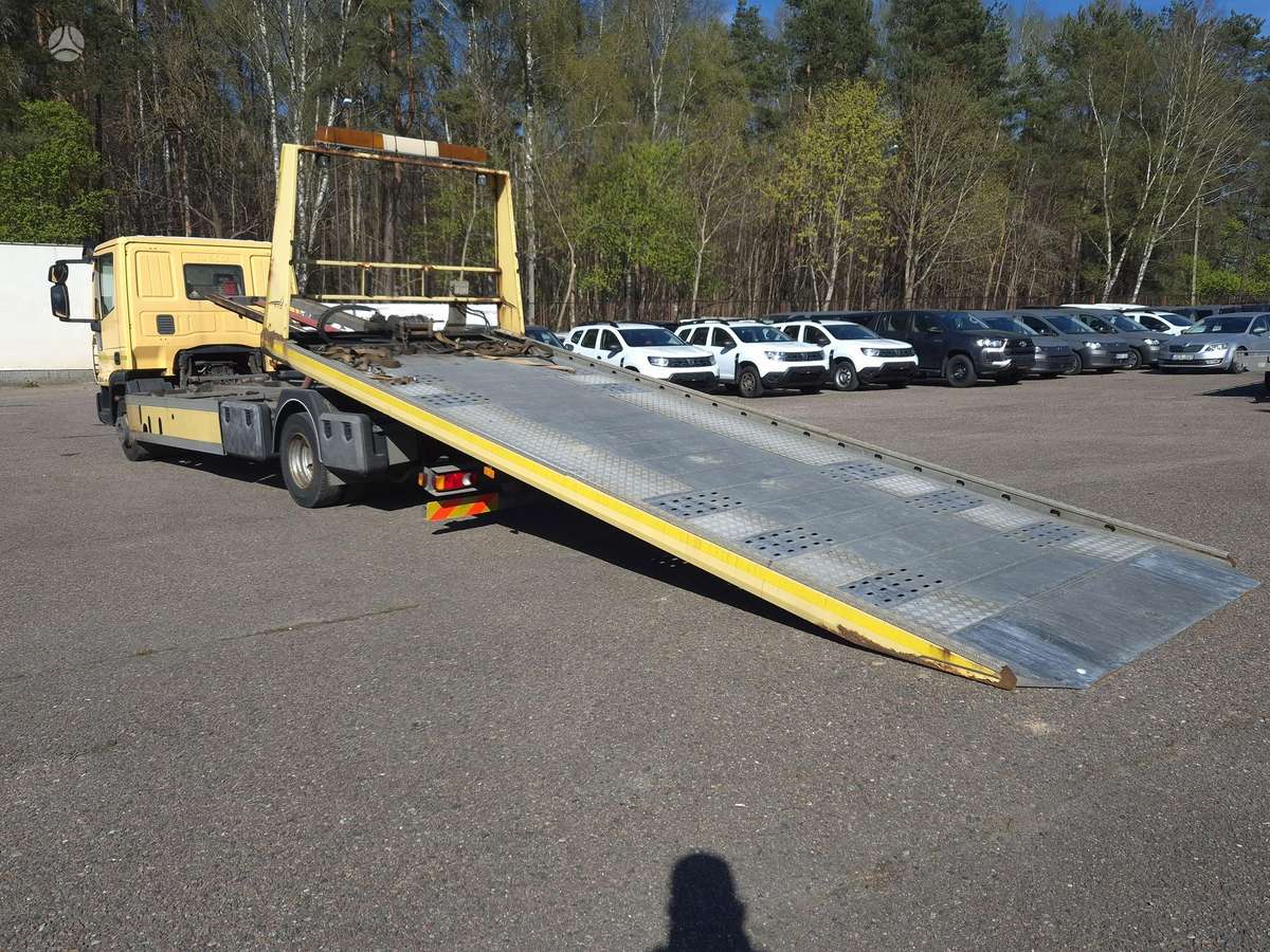 Iveco 80EL, auto transporters