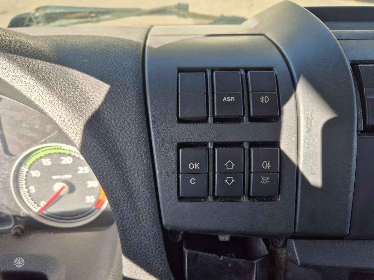 Iveco 80EL, autovežiai