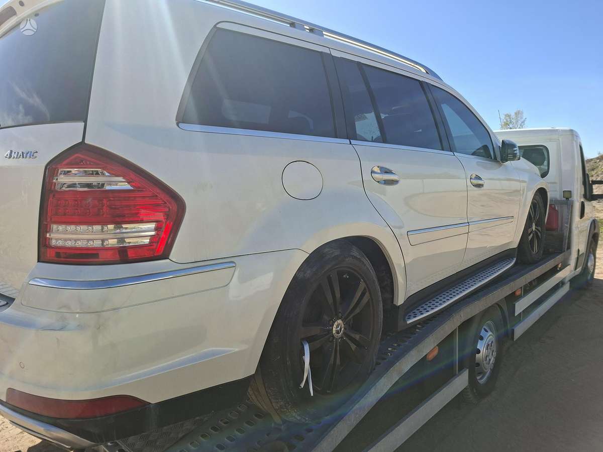 Mercedes-Benz GL450, C799