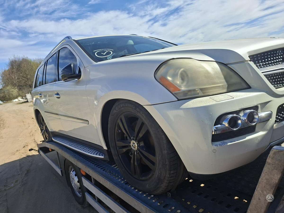 Mercedes-Benz GL450, C799