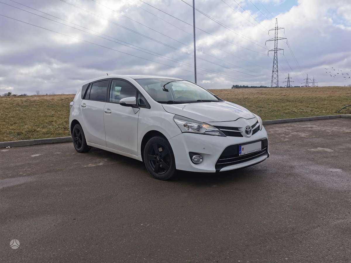 Toyota Verso, 2.0 l., mpv / minivan