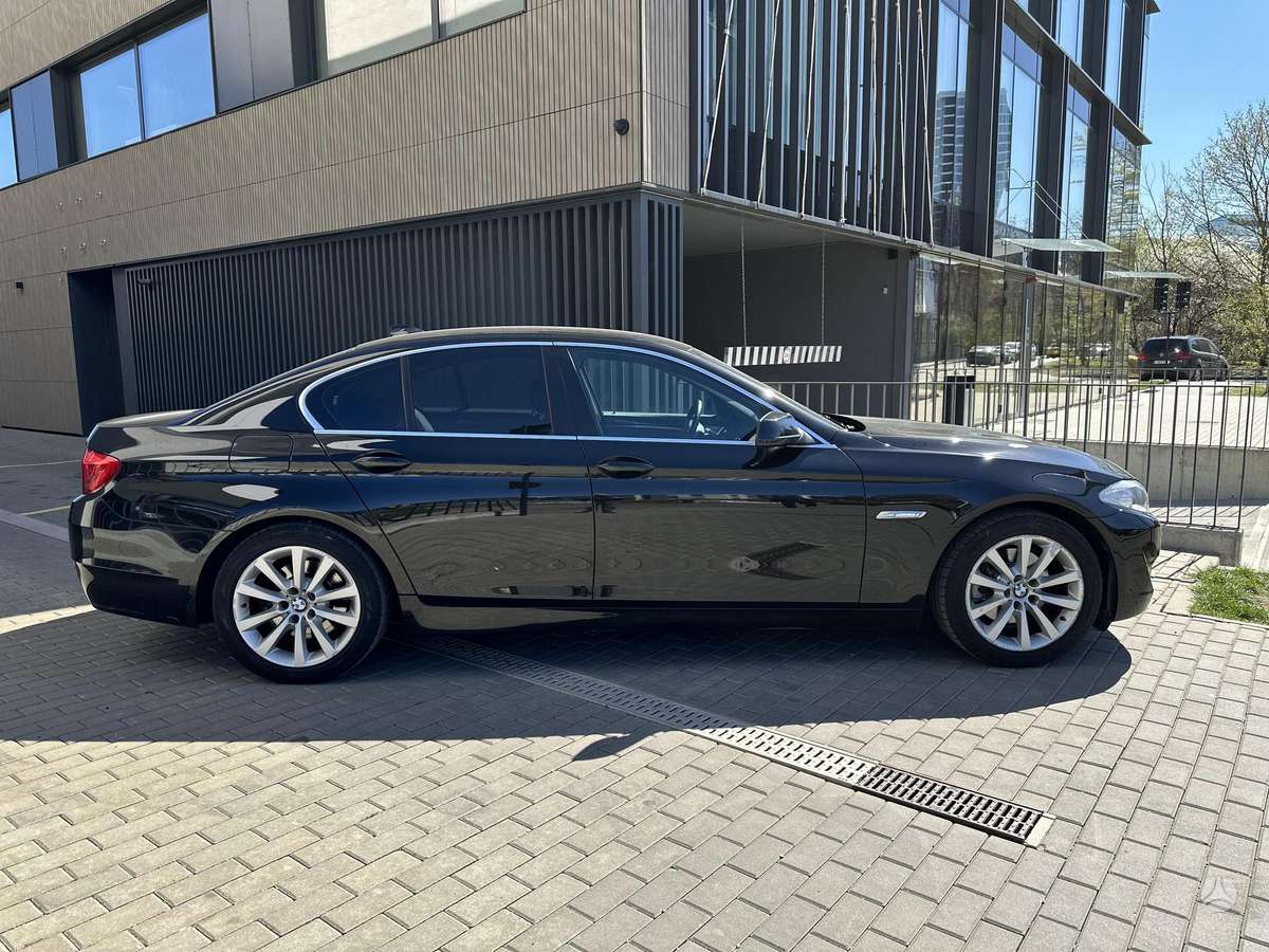 BMW 520, 2.0 l., Седан