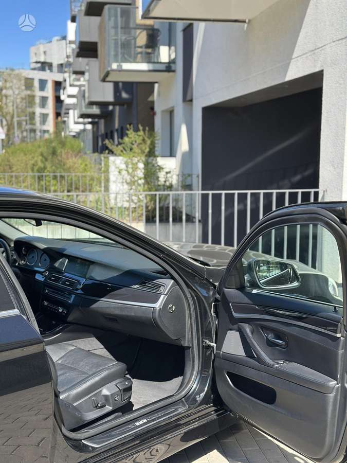 BMW 520, 2.0 l., Седан
