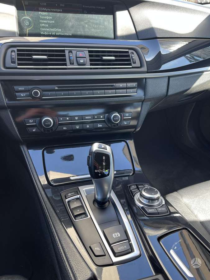 BMW 520, 2.0 l., Седан