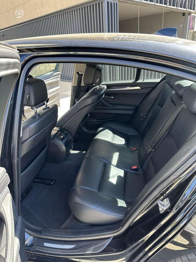 BMW 520, 2.0 l., Седан