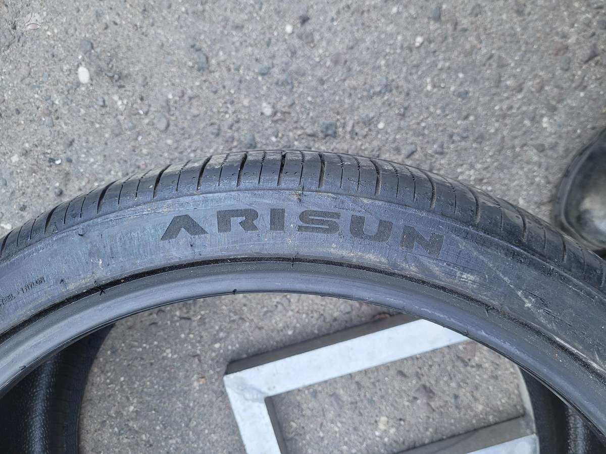 Armour, universalios 245/35 R20