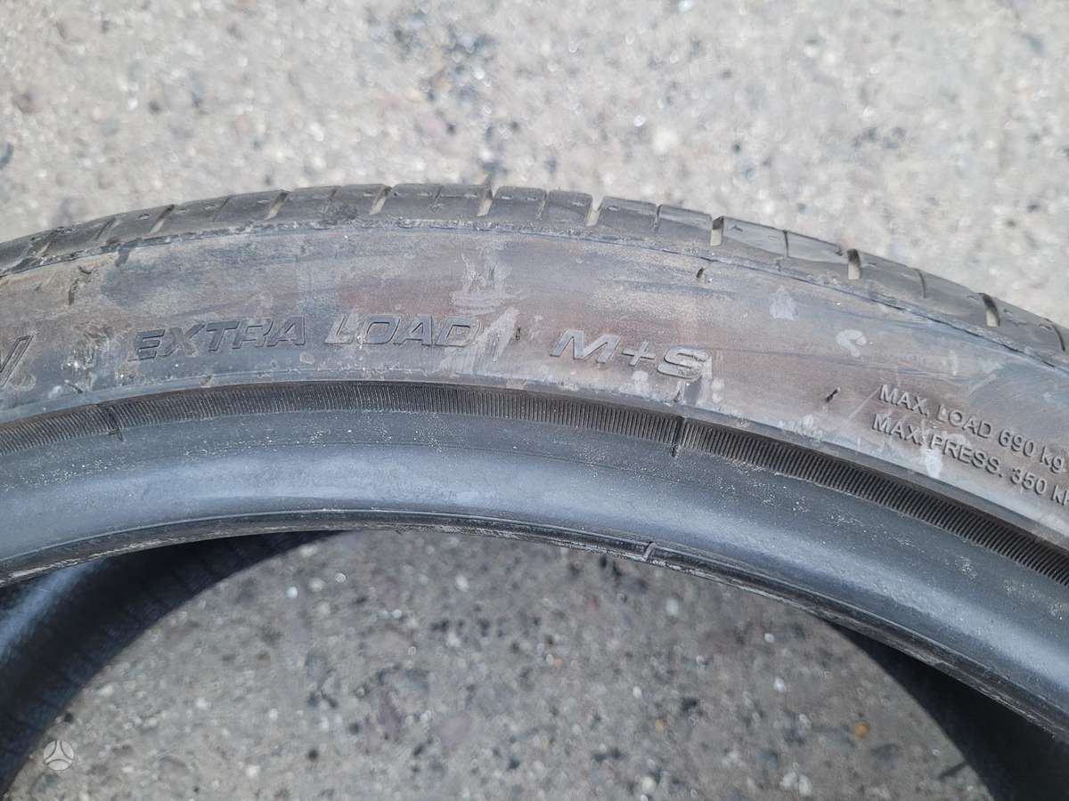 Armour, всесезонные 245/35 R20