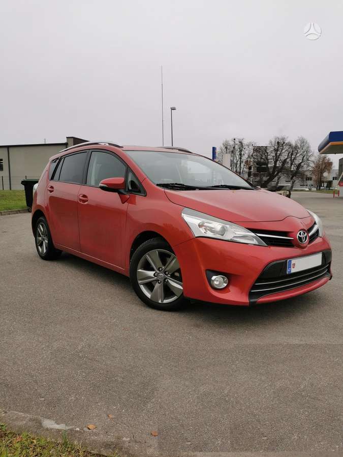 Toyota Verso, 2.0 l., Минивэн