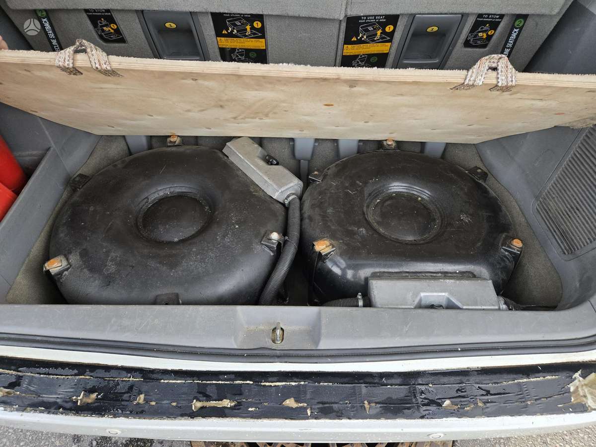 Toyota Sienna - 6