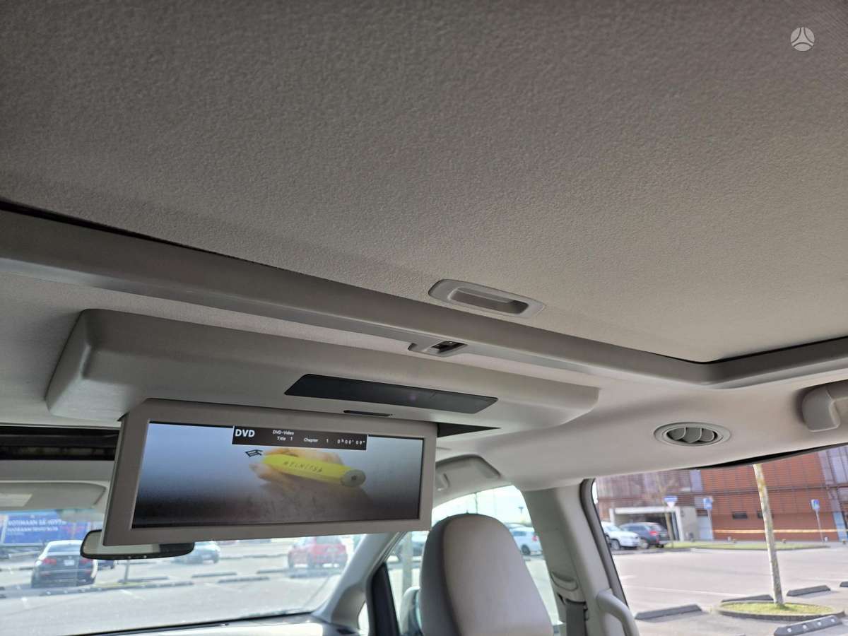 Toyota Sienna - 11